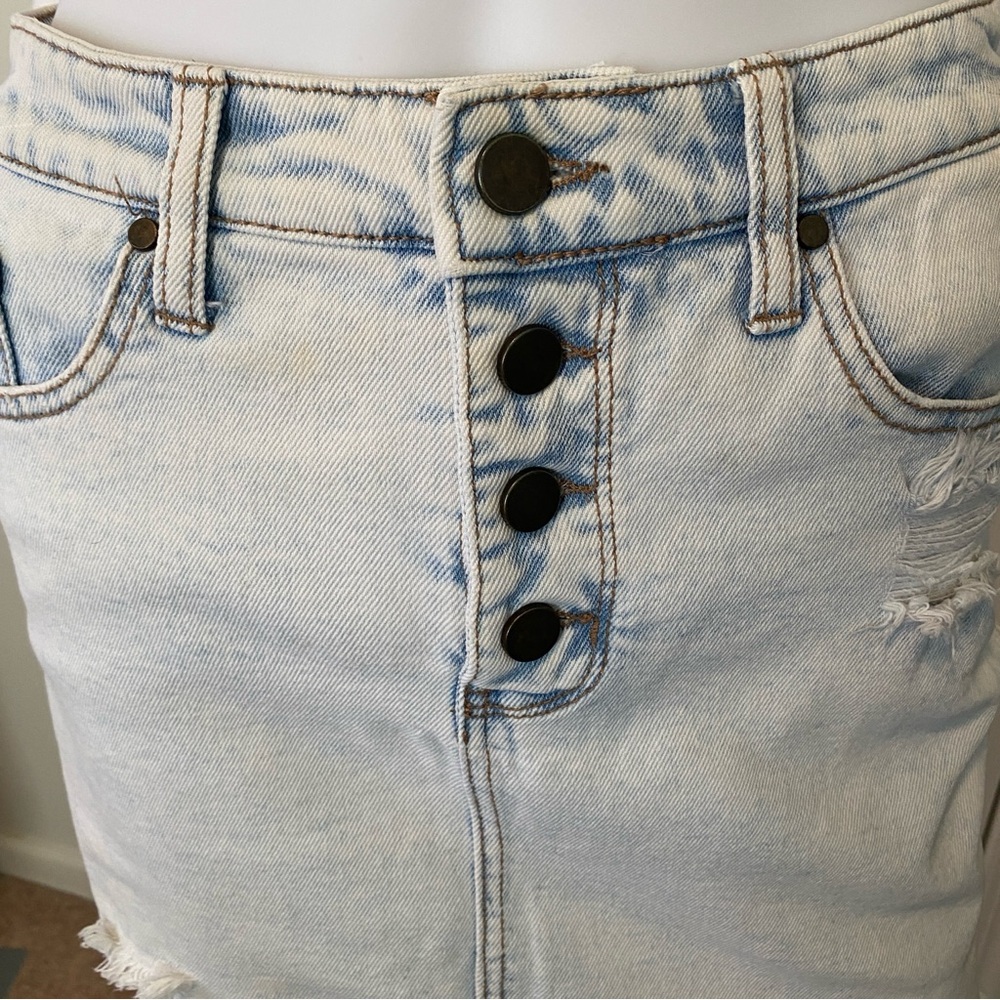 Wonderly Distressed Denim Mini Skirt - Picture 4 of 15